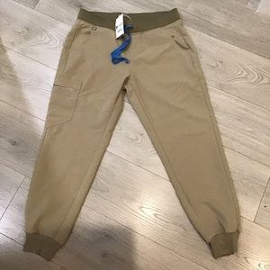 Figs Zamora petite med Sandstone new